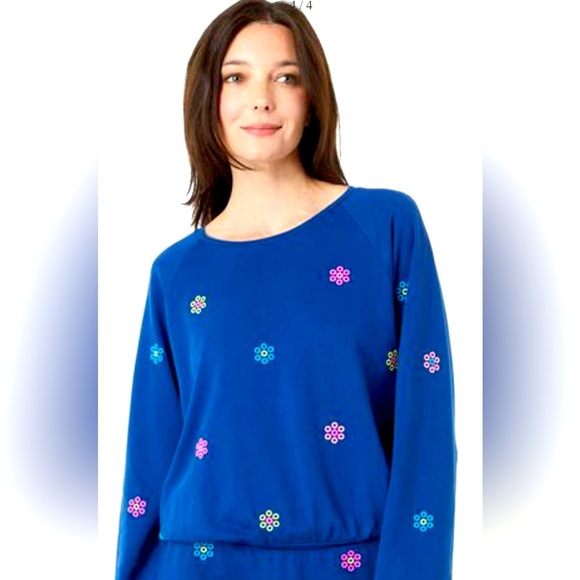Lilly Pulitzer Landyn Sweatshirt Top Comfy Navy Pullover Embroidered Size Small - Picture 1 of 7